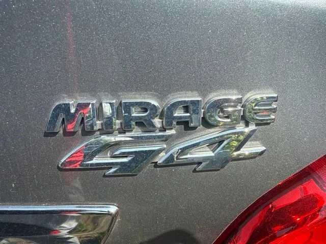 Used 2018 Mercury Gray Mitsubishi ES image 9