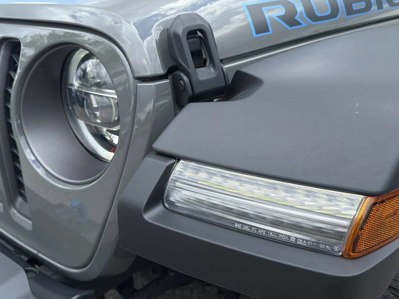 Used 2022 Gray Jeep Unlimited Rubicon 4xe image 9