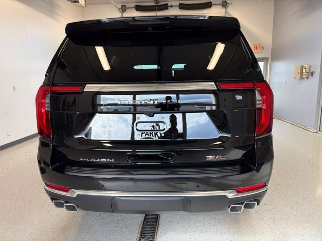 2027 GMC Yukon Denali - Photo 19