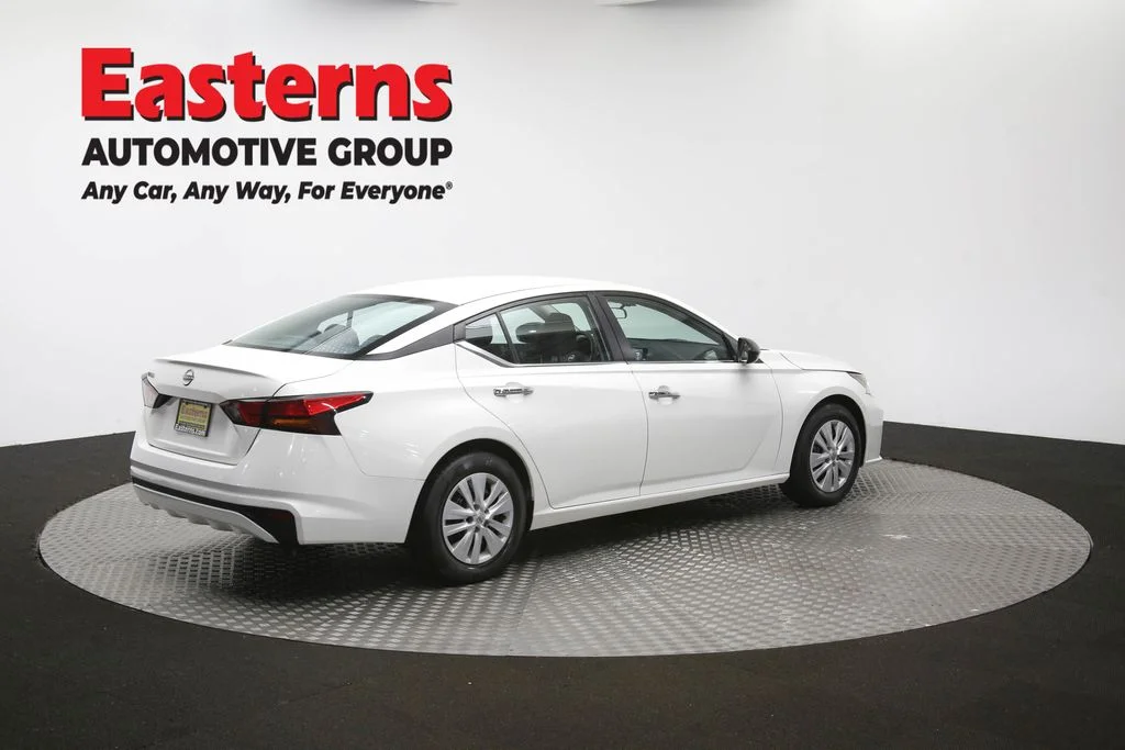 Used 2024 White Nissan 2.5 S image 40