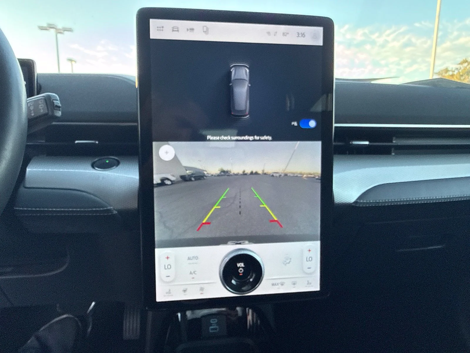 Used 2021 Gray Ford Select image 19