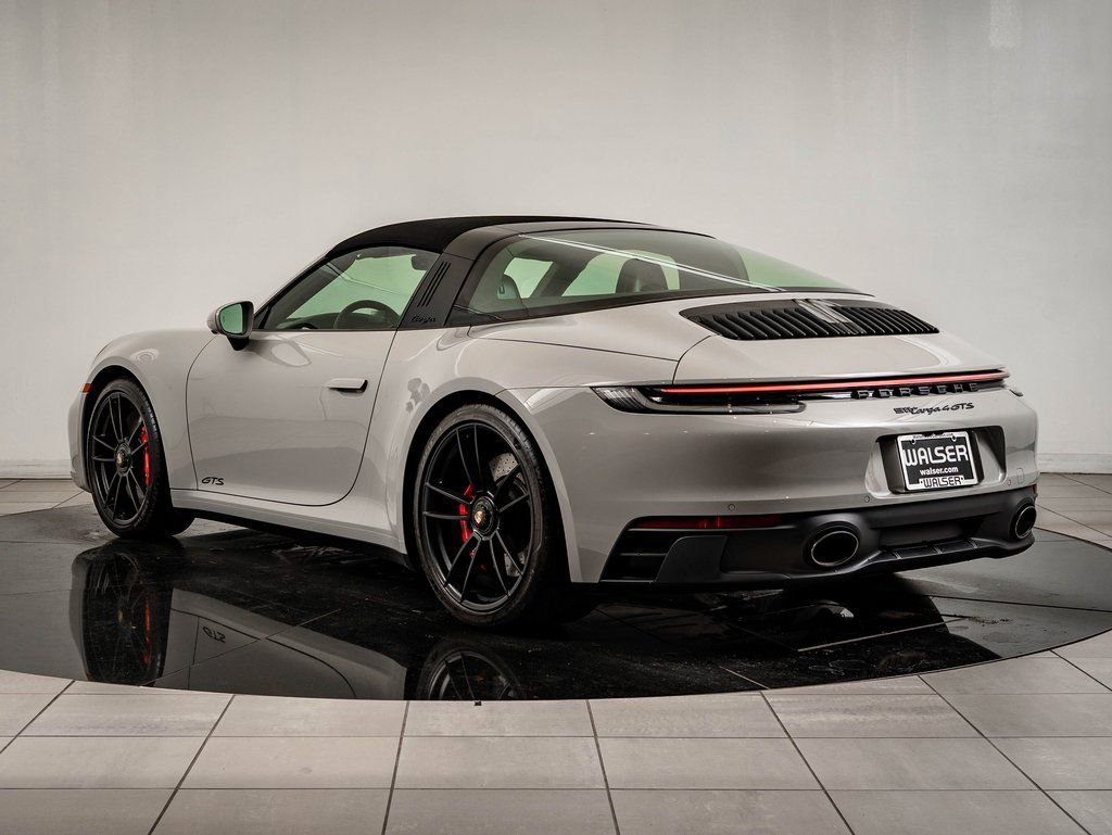 Used 2022 Chalk Porsche Targa 4 GTS image 4