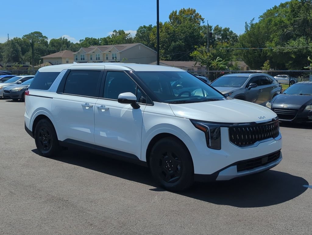 New 2027 Snow White Pearl Kia LX image 9