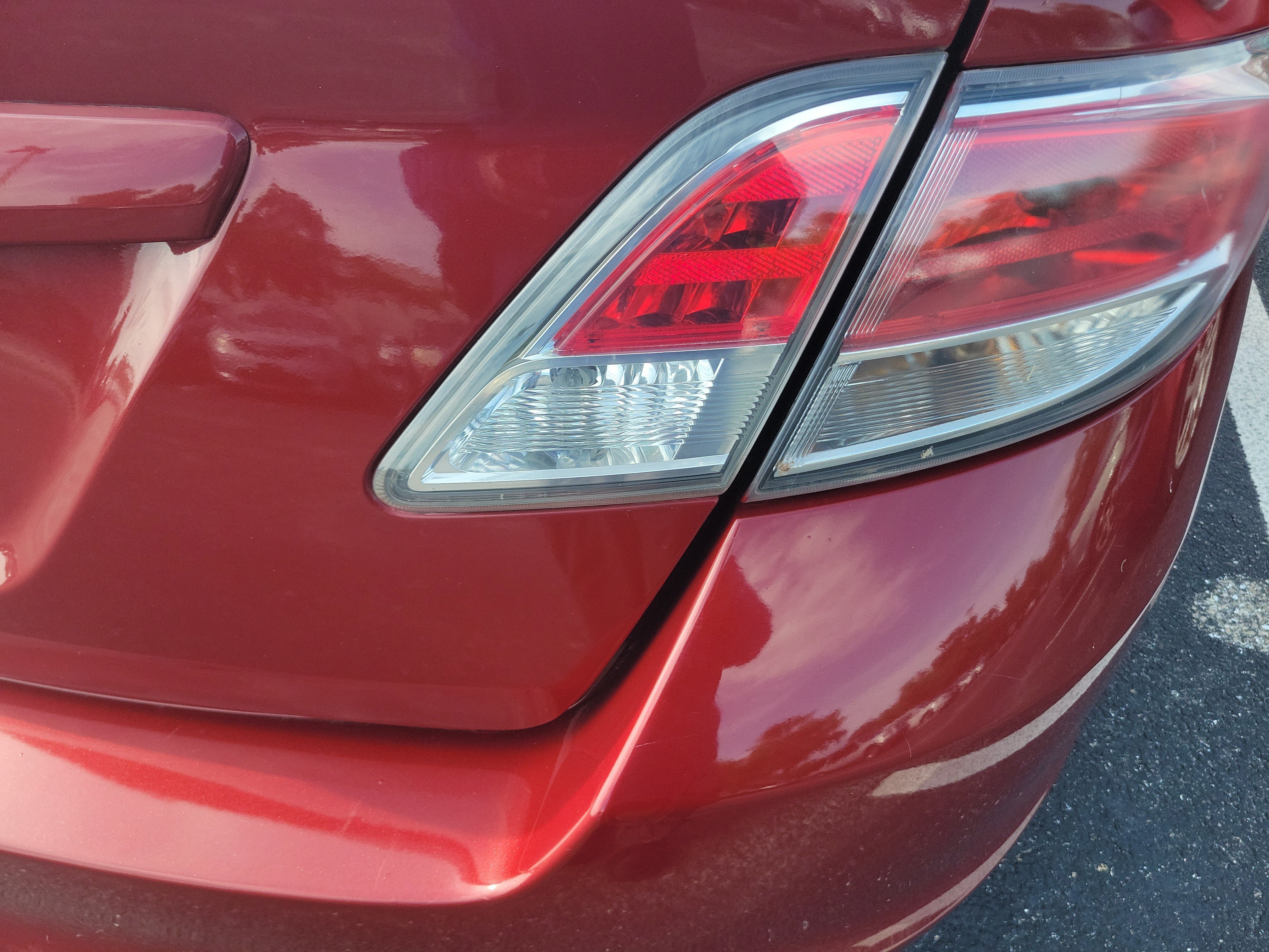 Used 2011 Sangria Red Mica Mazda i Sport image 11