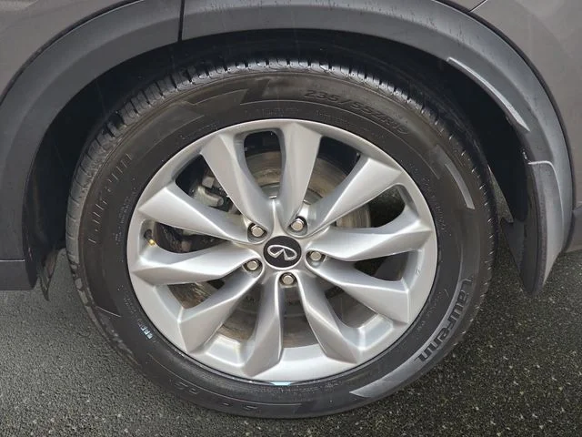 Used 2021 Gray INFINITI ESSENTIAL image 36