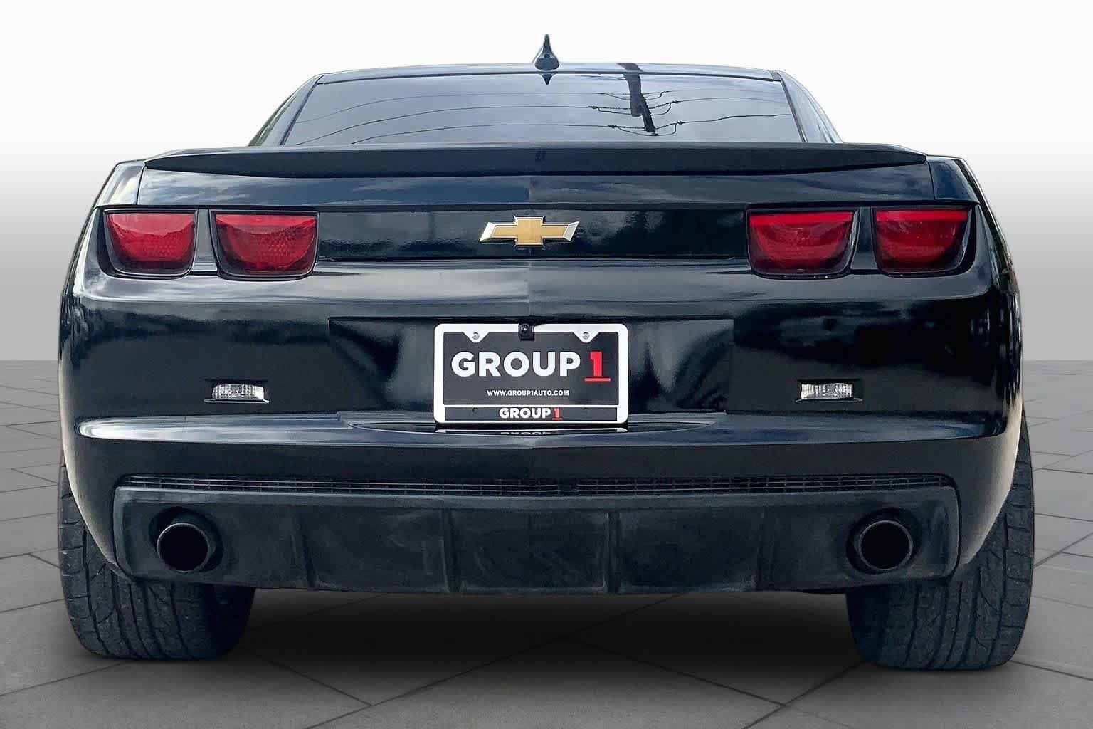 Used 2013 Black Chevrolet LS image 5