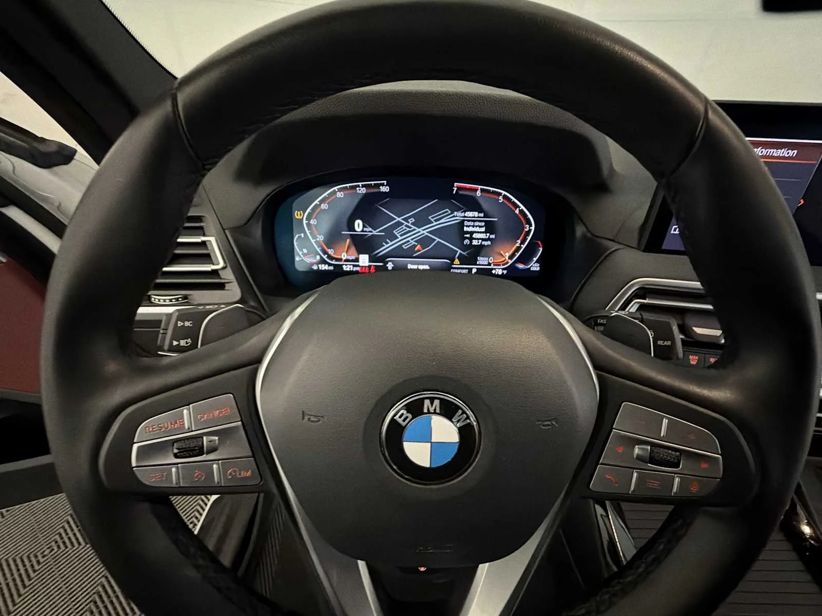 Used 2024 Alpine White BMW xDrive30i image 13