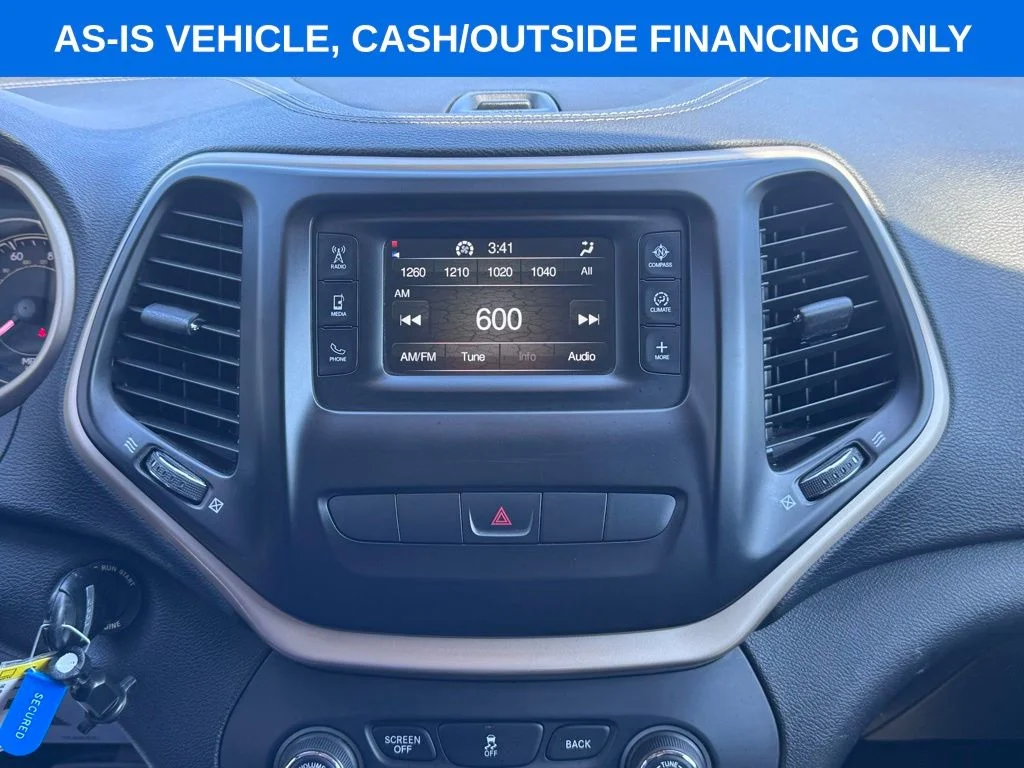 Used 2014 True Blue Jeep Latitude image 17