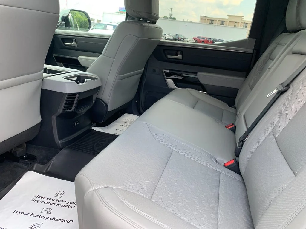 Used 2025  Toyota Limited image 14