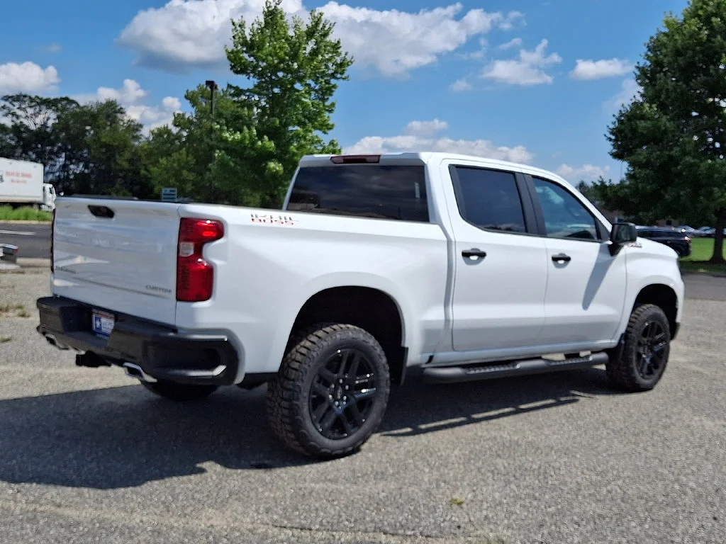 New 2026 Summit White Chevrolet Custom Trail Boss image 8
