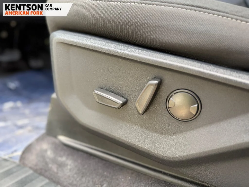 Used 2023 Gray Ford XLT image 31