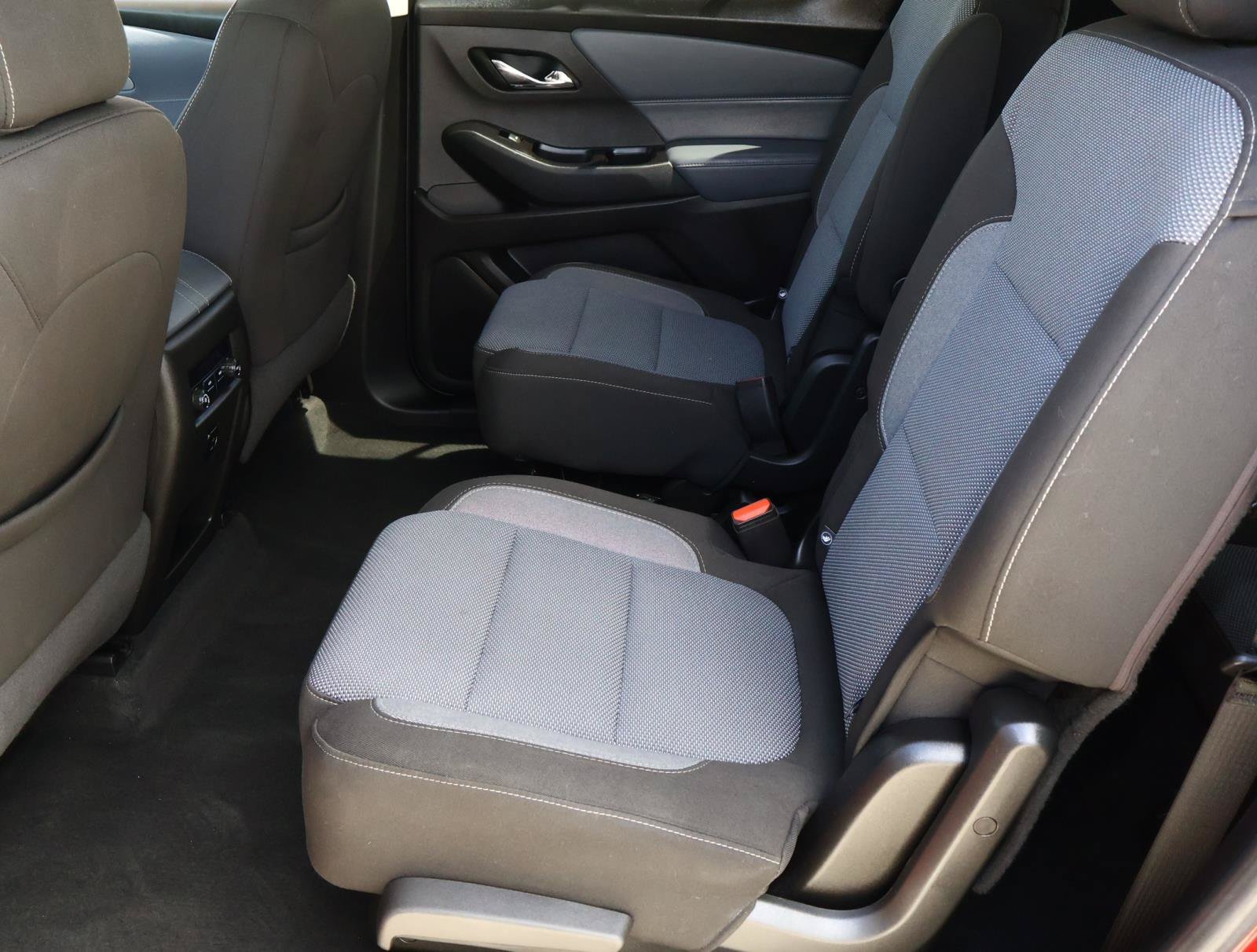 Used 2018 Cajun Red Tintcoat Chevrolet LT image 19