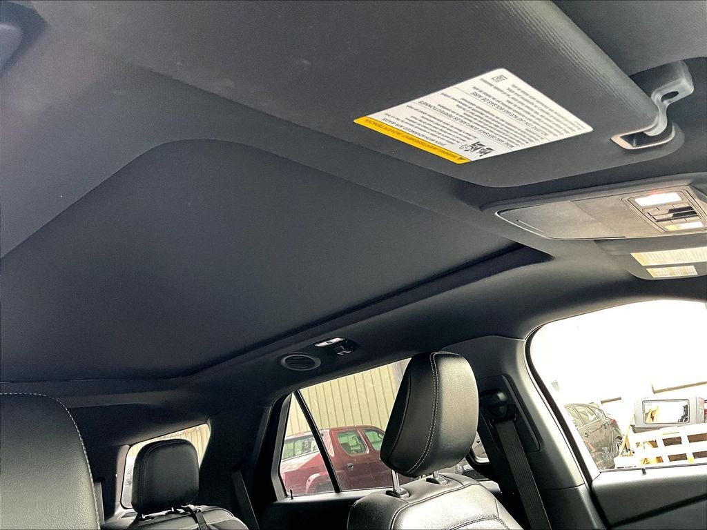 Used 2020 Blue Ford XLT image 22