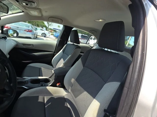 2025 Toyota Corolla LE - Photo 9