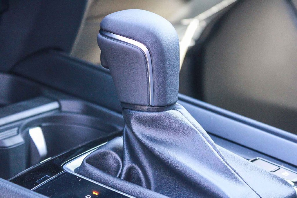 New 2026 Wind Chill Pearl Mazda Premium AWD image 24