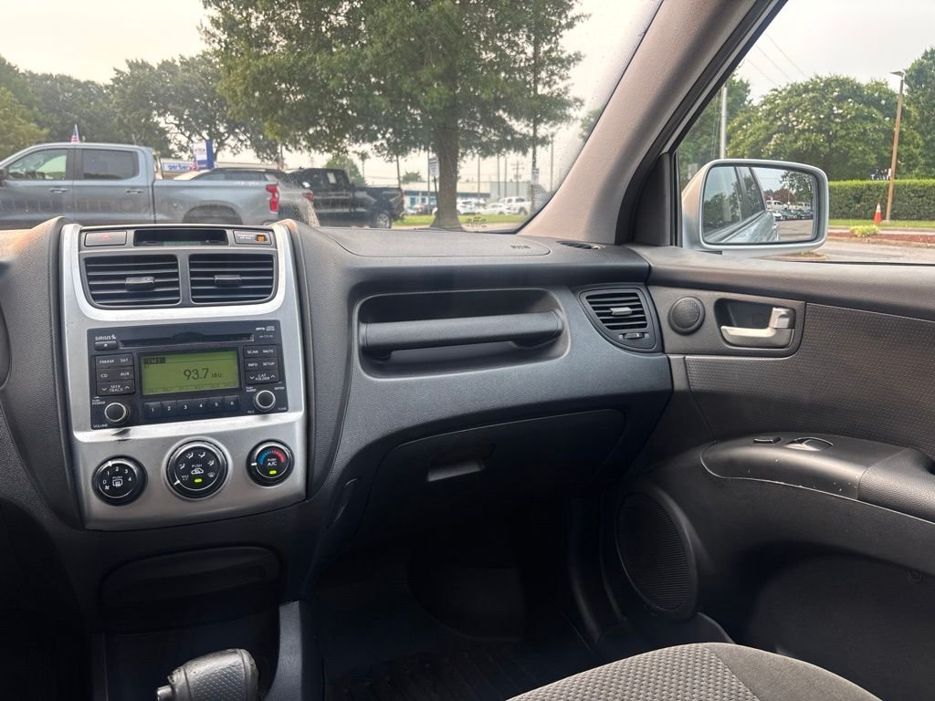 Used 2010 Silver Kia EX image 15