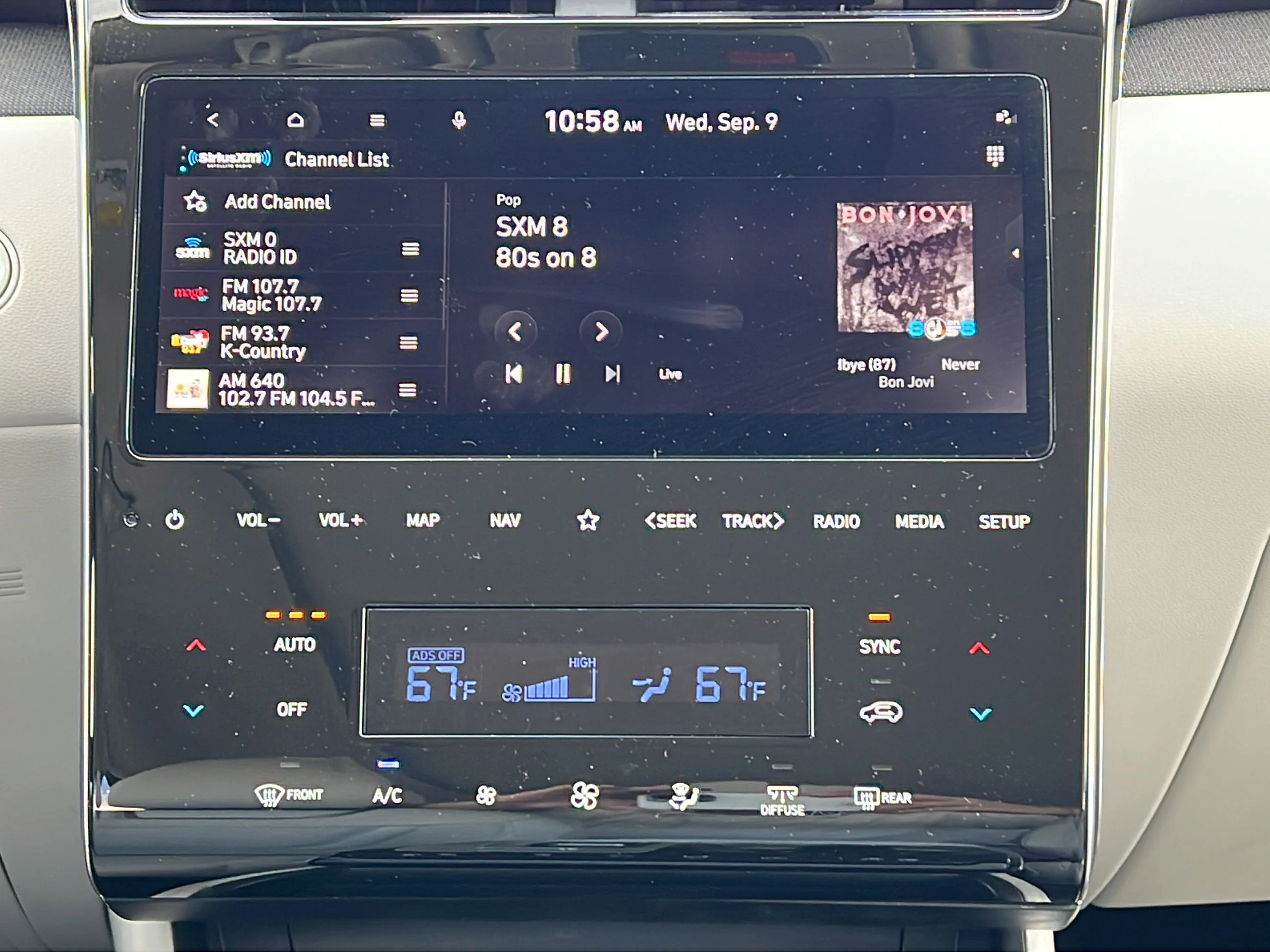 Used 2024 Shimmering Silver Hyundai Limited image 17