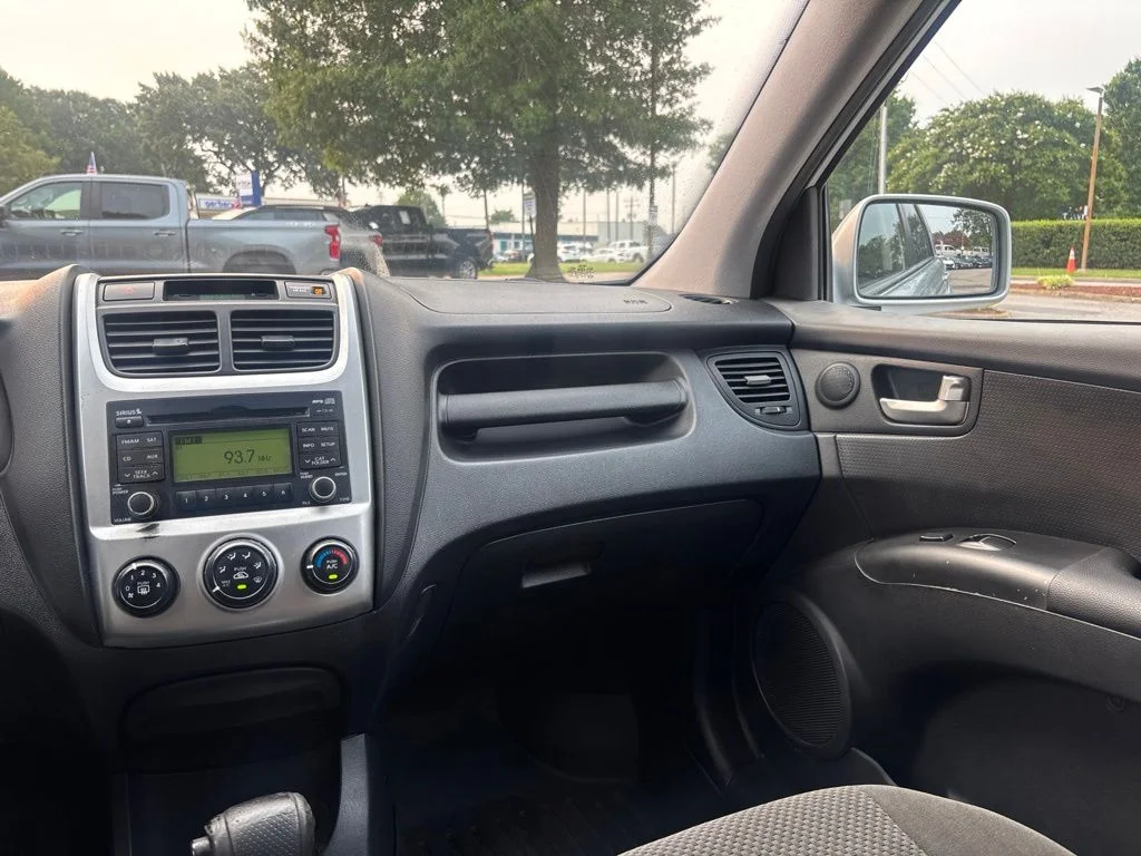Used 2010 Silver Kia EX image 15