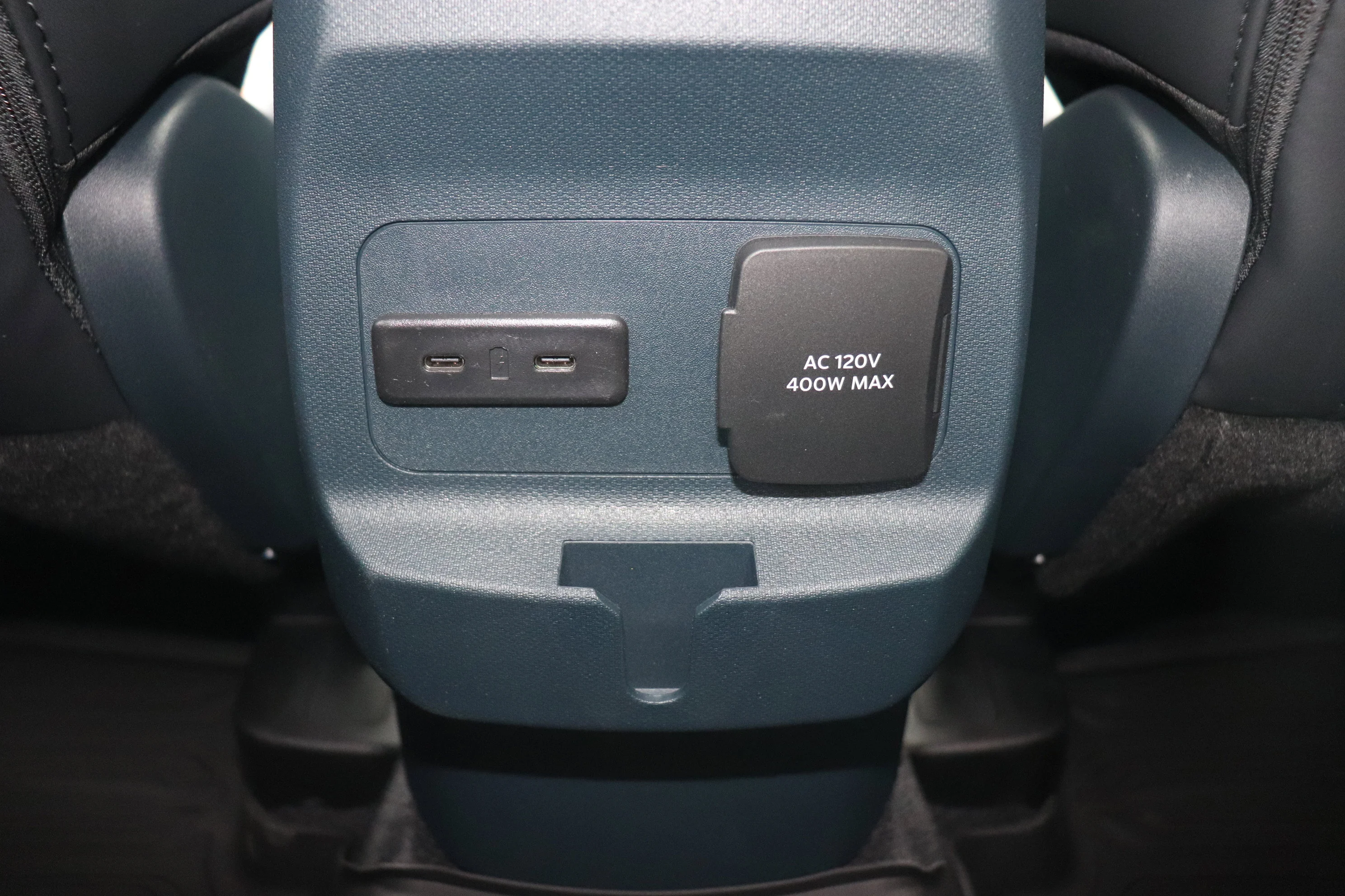 New 2026 CARBONIZED GREY METALLIC Ford Tremor image 16