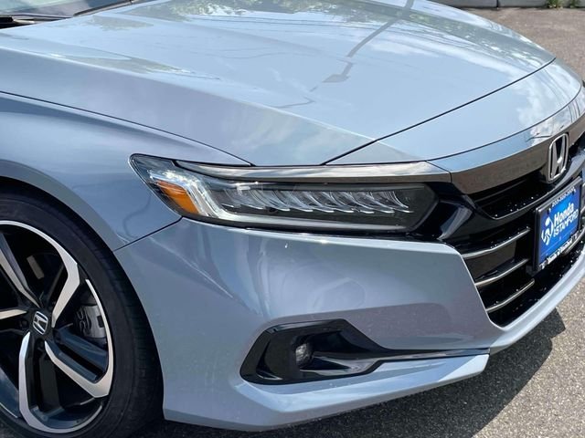 Used 2022 Still Night Pearl Honda Sport image 9