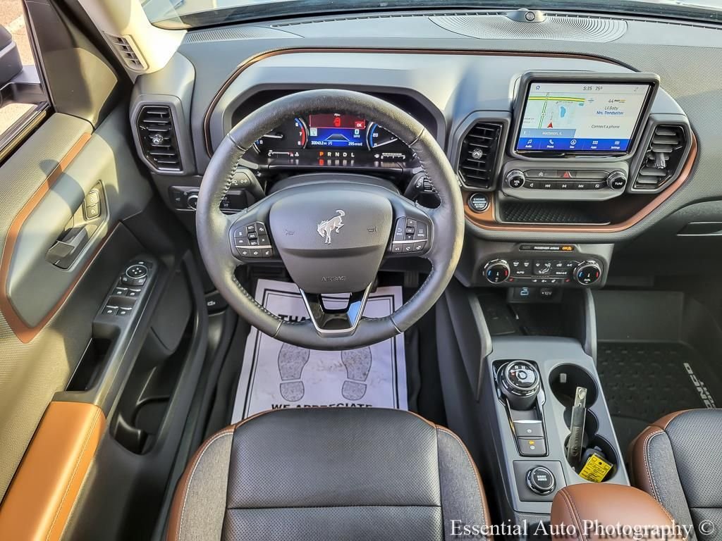 Used 2022 Gray Metallic Ford Outer Banks image 12