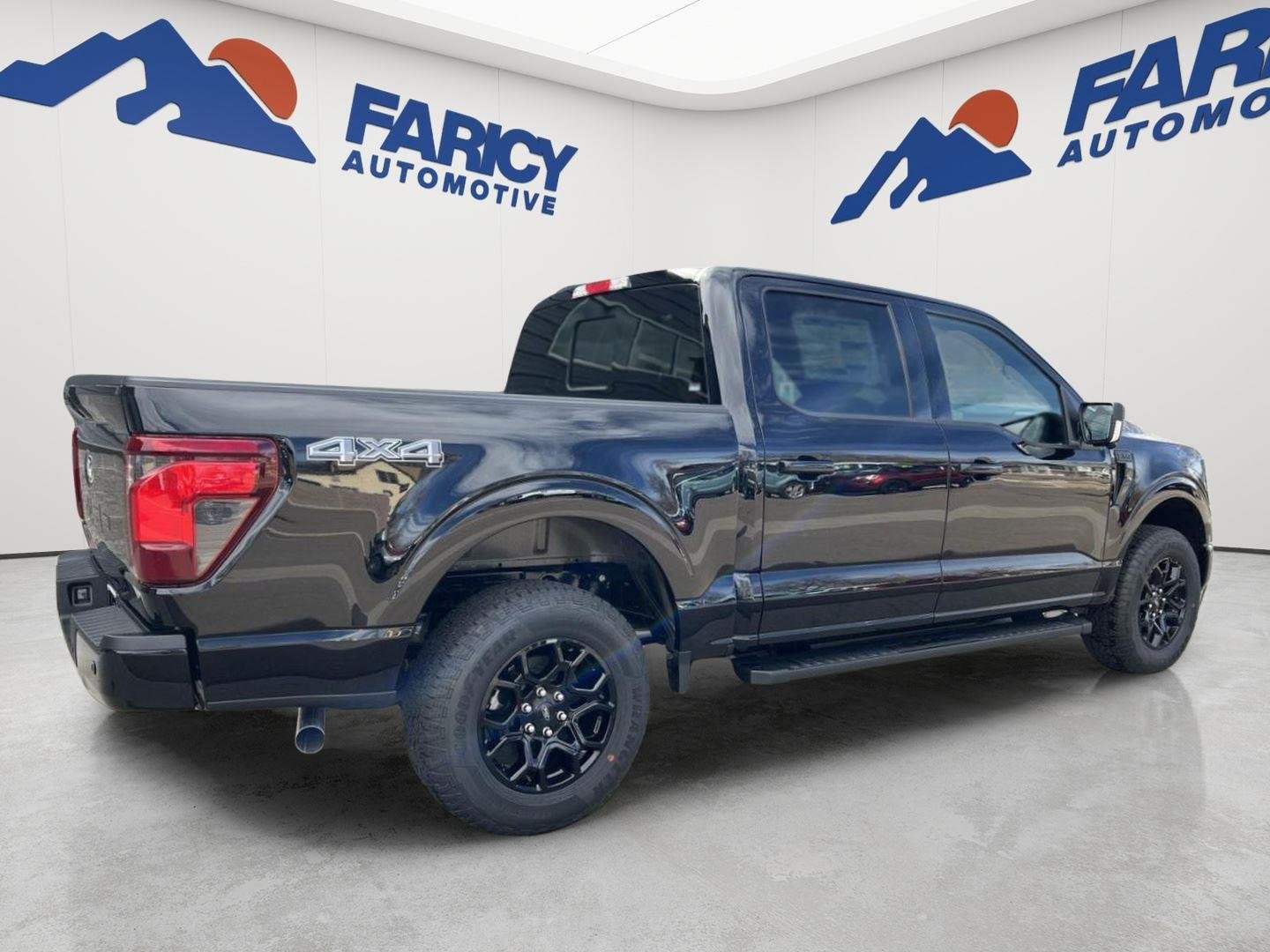 New 2026 Agate Black Metallic Ford XLT image 41
