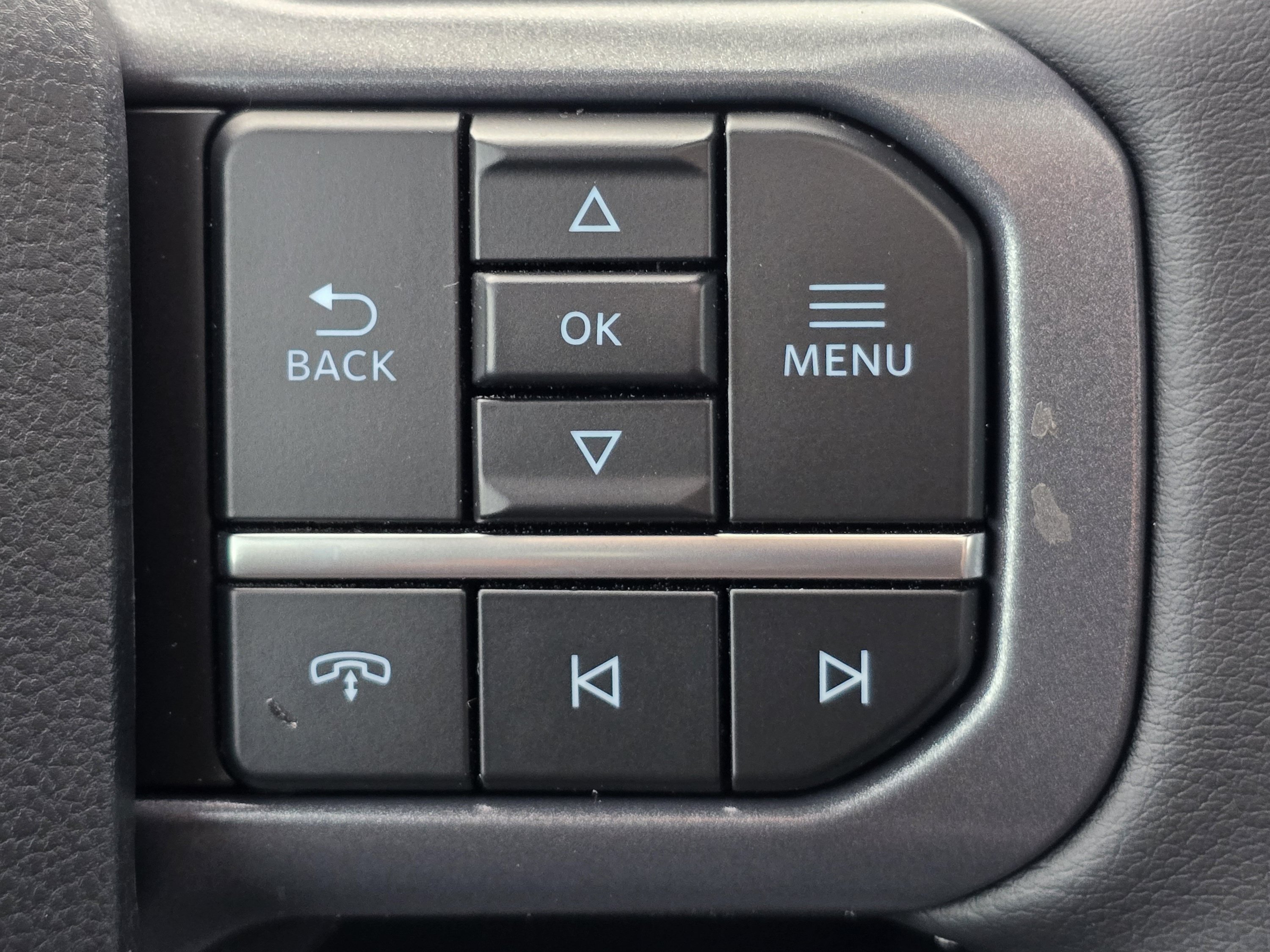 New 2026 Carbonized Gray Metallic Ford LARIAT image 18