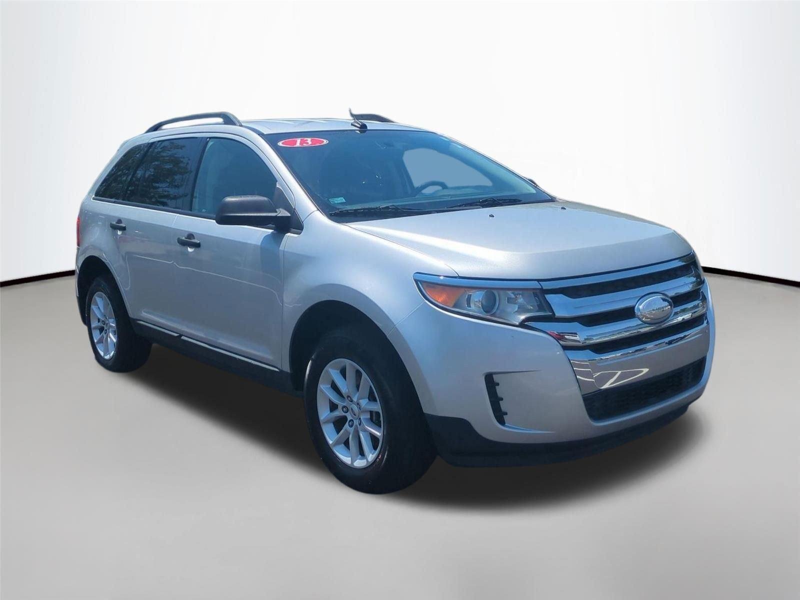 Used 2013 Ingot Silver Metallic Ford SE image 20