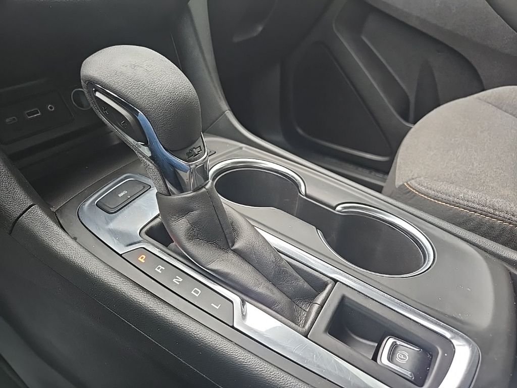 Used 2024 White Chevrolet LT image 60