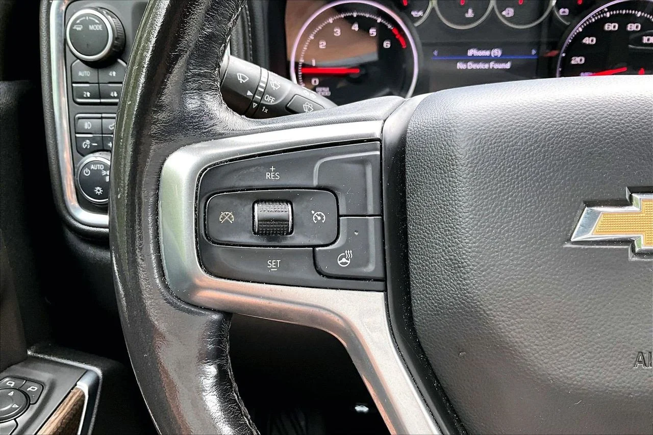 Used 2022 Silver Chevrolet LT image 28