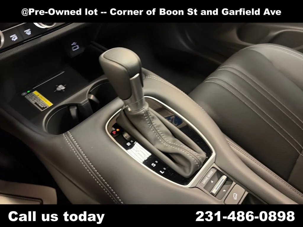 Used 2024  Honda EX-L image 25