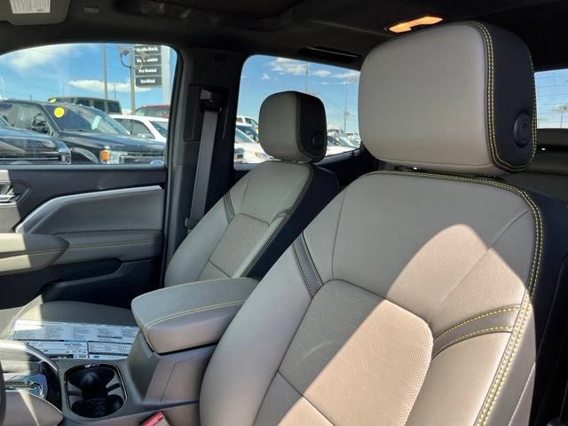 2026 Chevrolet Colorado ZR2 - Photo 14