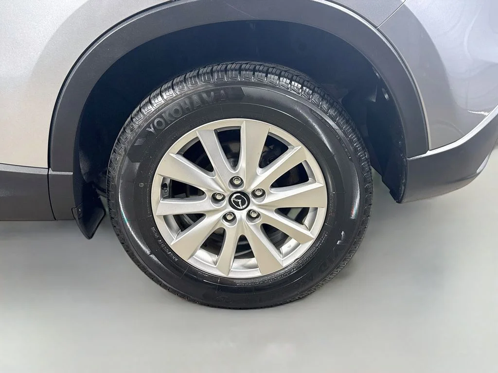 Used 2015 Liquid Silver Mazda Touring image 27