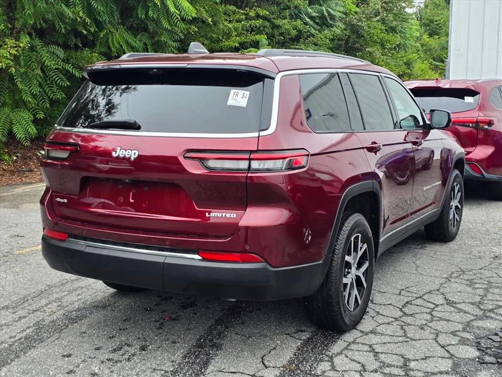 Used 2025 Red Jeep Limited image 7