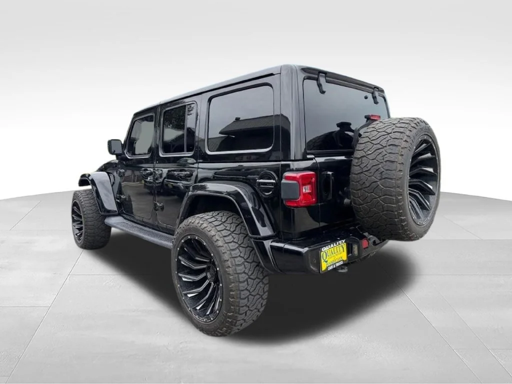 Used 2021 Black Jeep Unlimited Sahara image 3