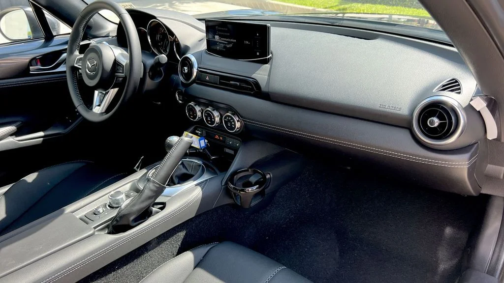 2025 Mazda MX-5 Miata RF Grand Touring - Photo 14