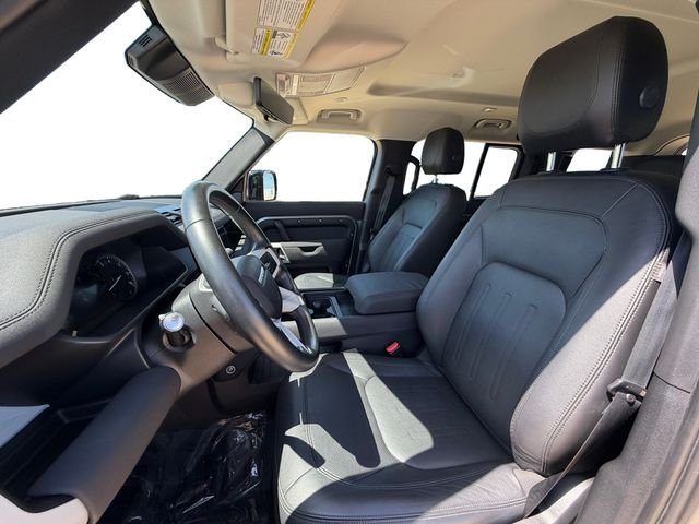 Used 2022 Eiger Grey Metallic Land Rover S image 10