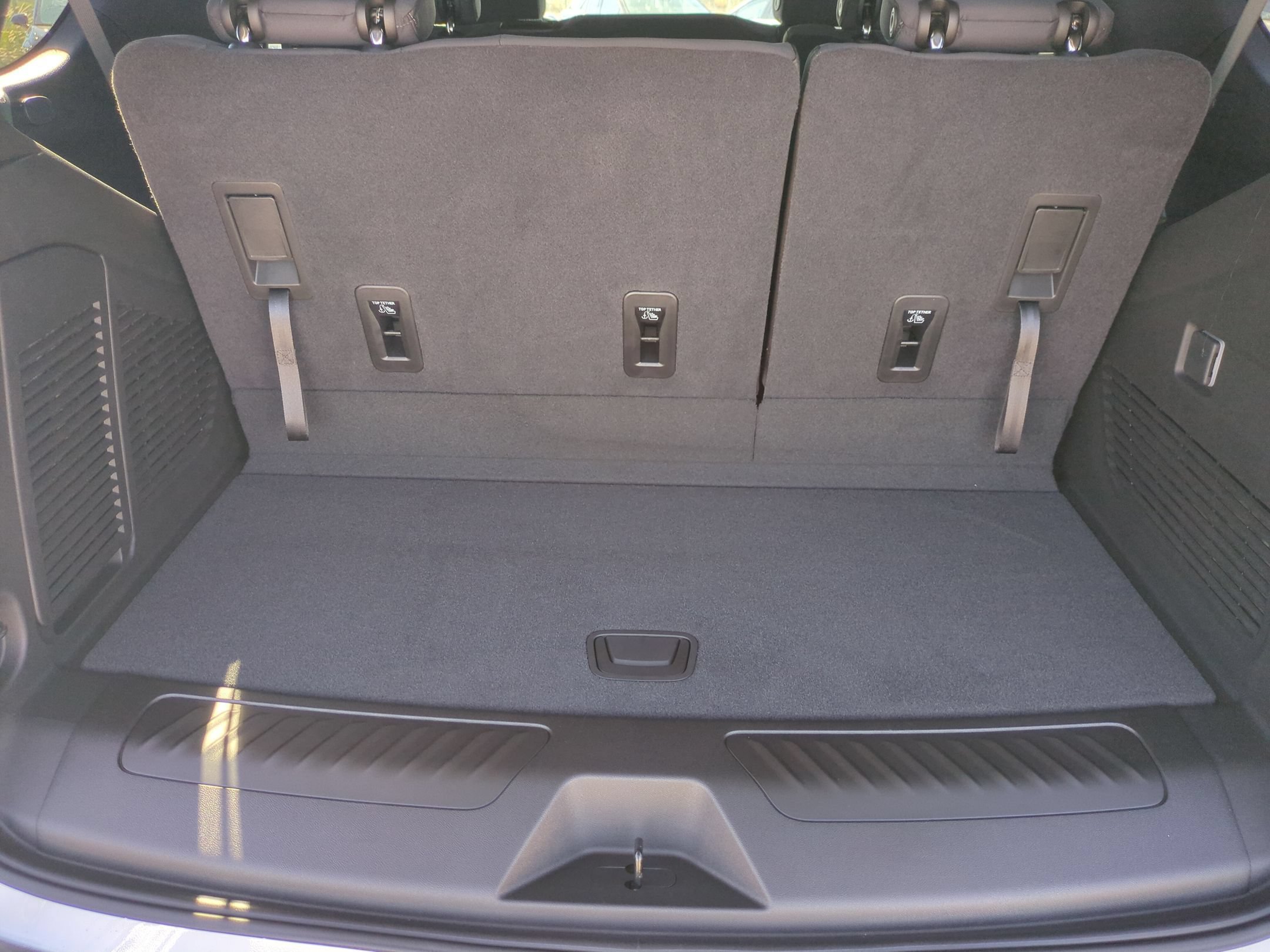 2027 Chevrolet Tahoe LS - Photo 25