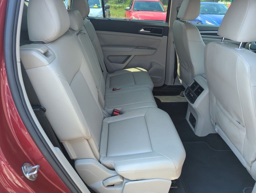 Used 2018  Volkswagen 3.6L V6 SE image 34