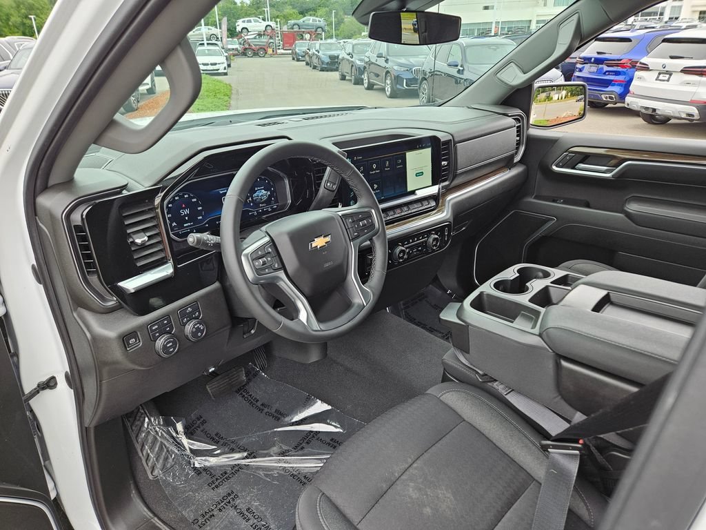 Used 2023 Summit White Chevrolet LT image 9