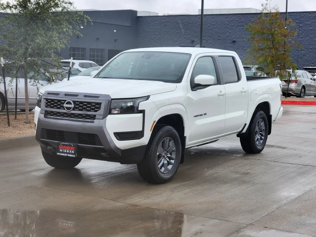 New 2027 Glacier White Nissan Crew Cab SV image 2