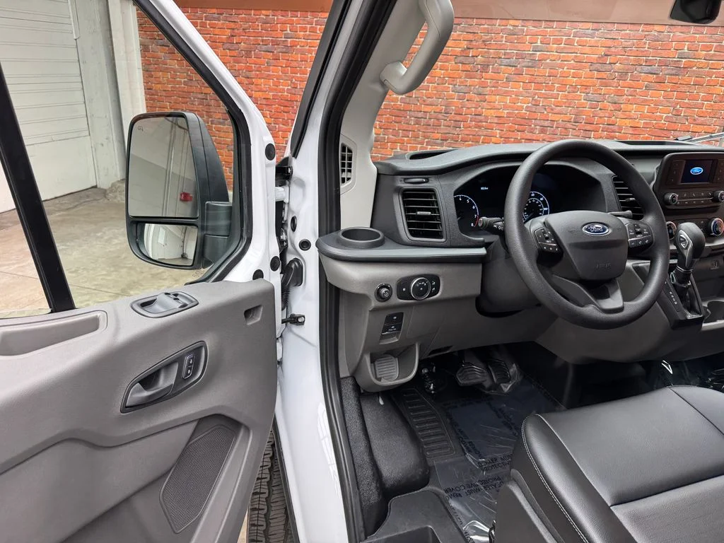 2025 Ford Transit Van Base - Photo 9