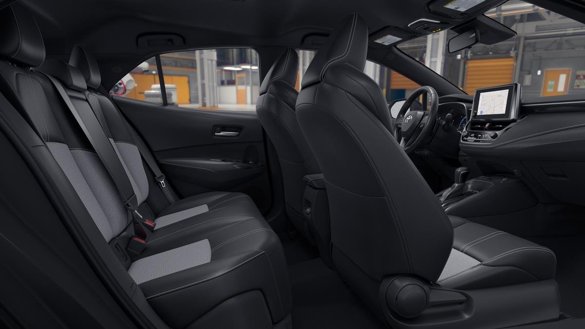 New 2026 Magnetic Gray Metallic with Midnight Black Metallic roof <sup>1</sup> Toyota  XSE image 2