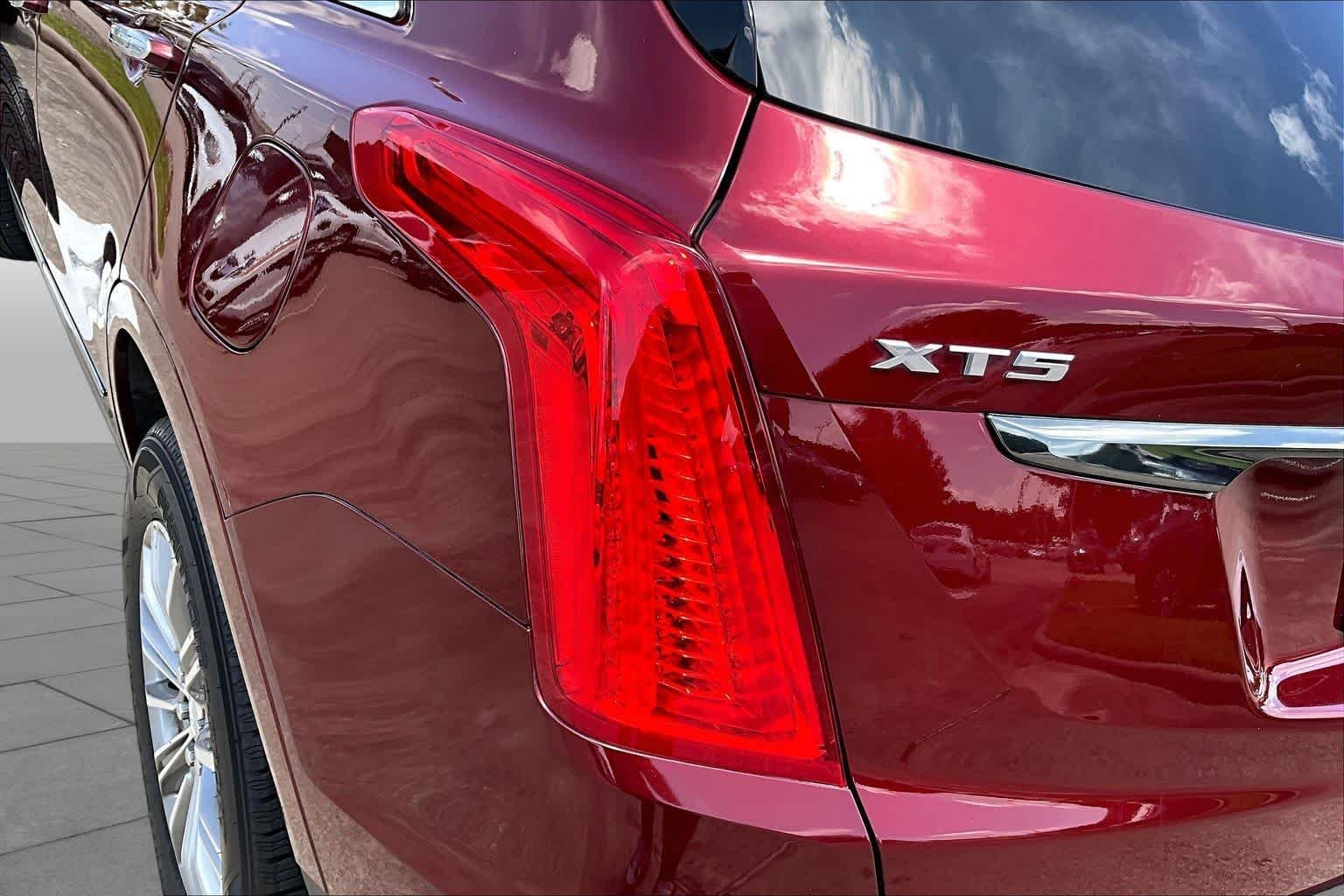 Used 2017 Red Passion Tintcoat Cadillac Luxury FWD image 27