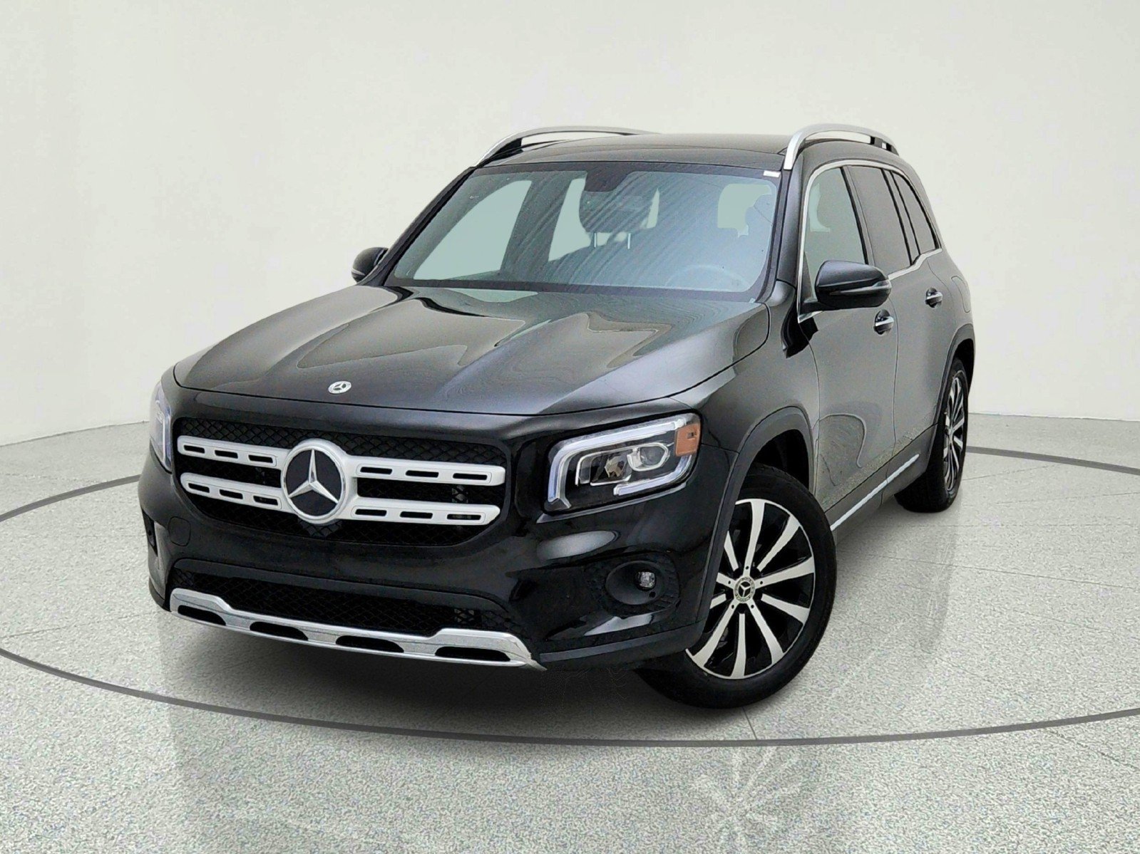 Certified Used 2023 Night Black Mercedes-Benz GLB 250 image 3