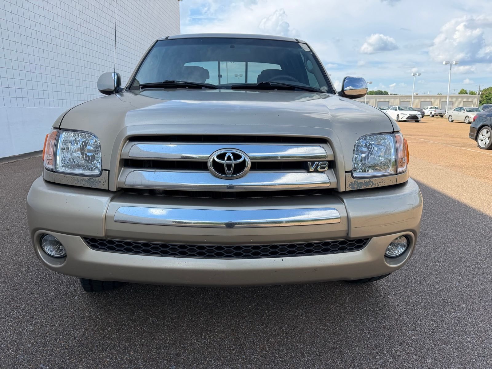 Used 2003 Beige Toyota SR5 image 2