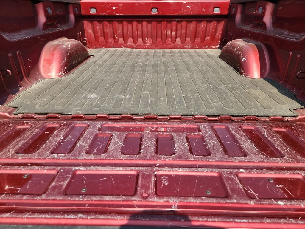Used 2016 Siren Red Tintcoat Chevrolet LT image 33