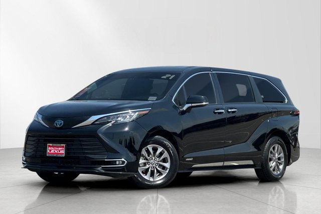 2021 Toyota Sienna LE