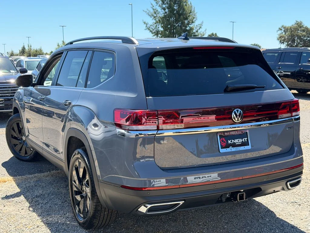 New 2026 Pure Gray Volkswagen 2.0T SE w/Technology image 10