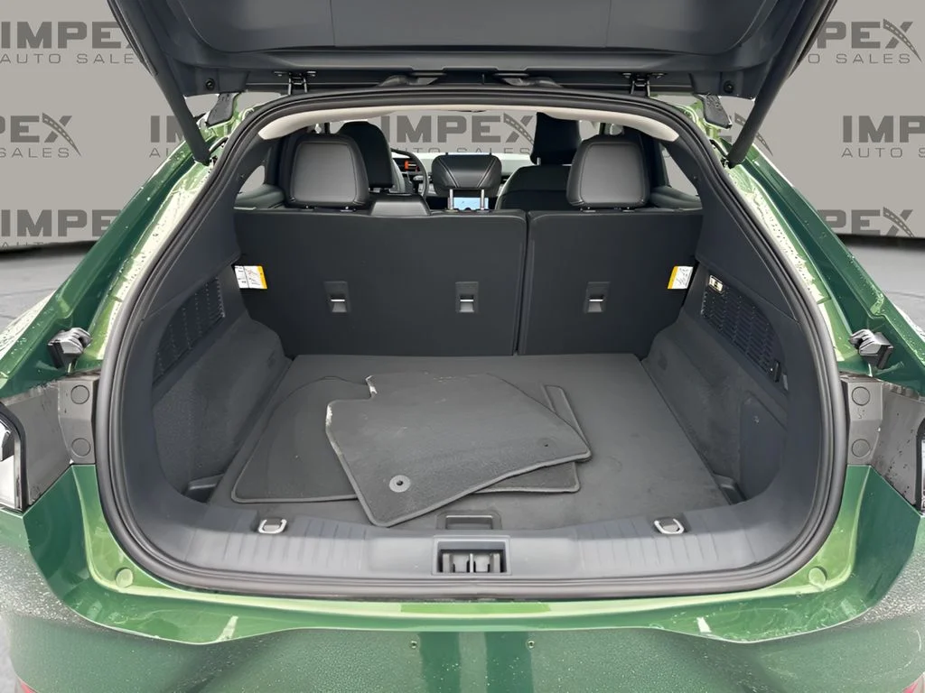 Used 2025 Green Ford Premium image 28